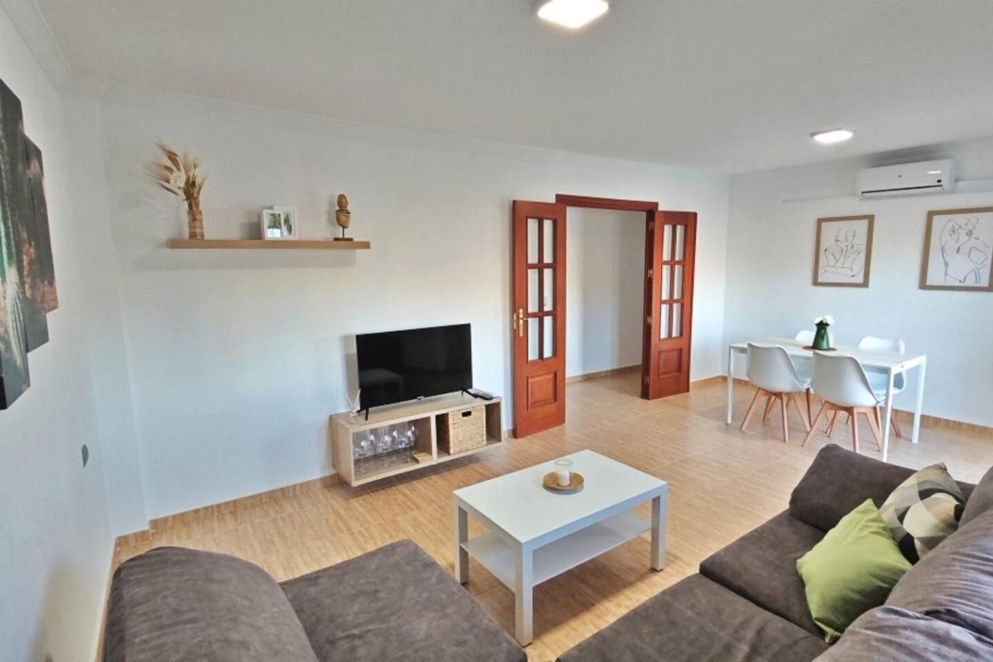 Apartamento Paseo Larios Torre Del Mar Eksteriør bilde